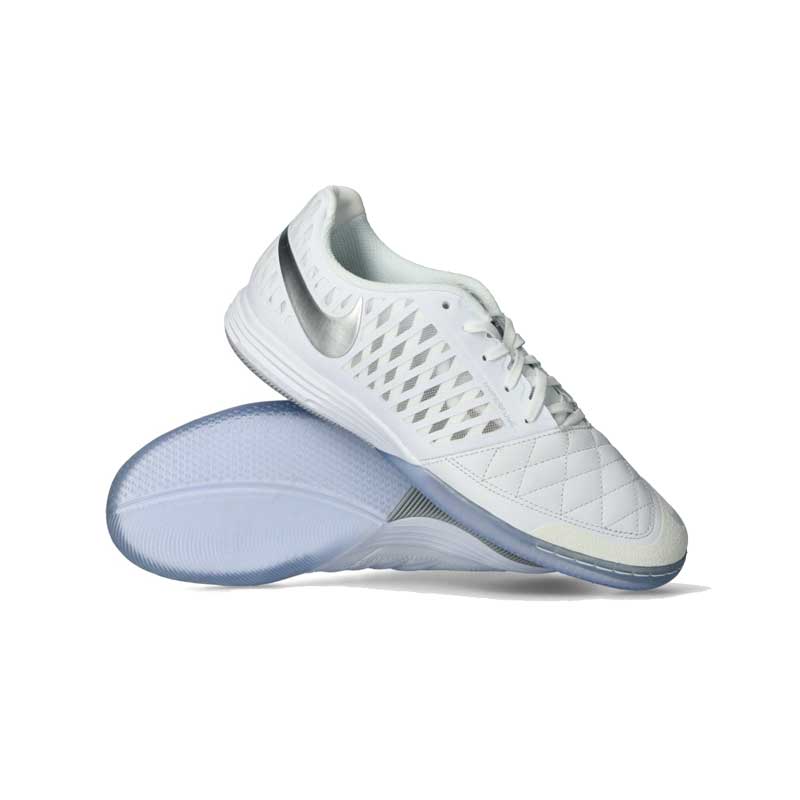 NIKE-580456-105-000-4657