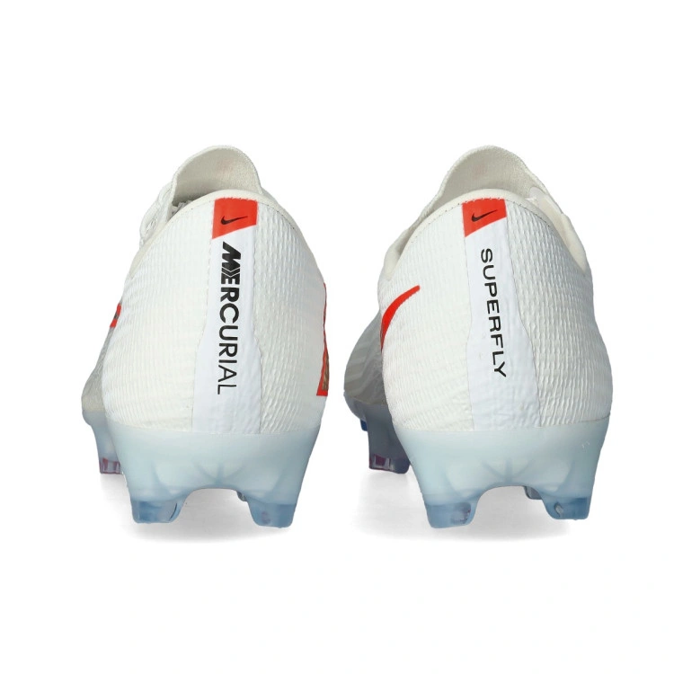 bota-nike-air-zoom-mercurial-superfly-11-elite-fg-white-blur-brt-crimson-4